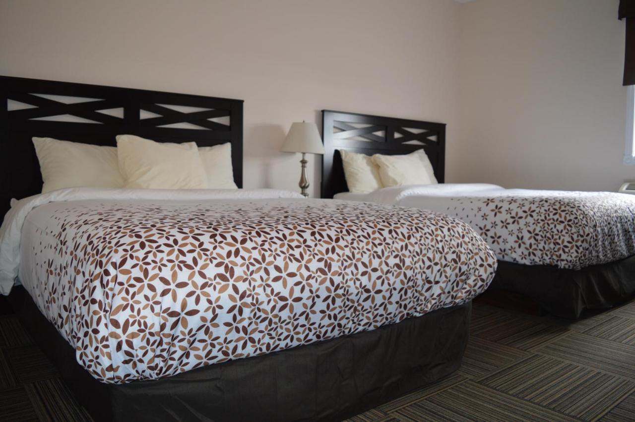 Iroquois Falls Auberge Macdonald Guest Inn מראה חיצוני תמונה