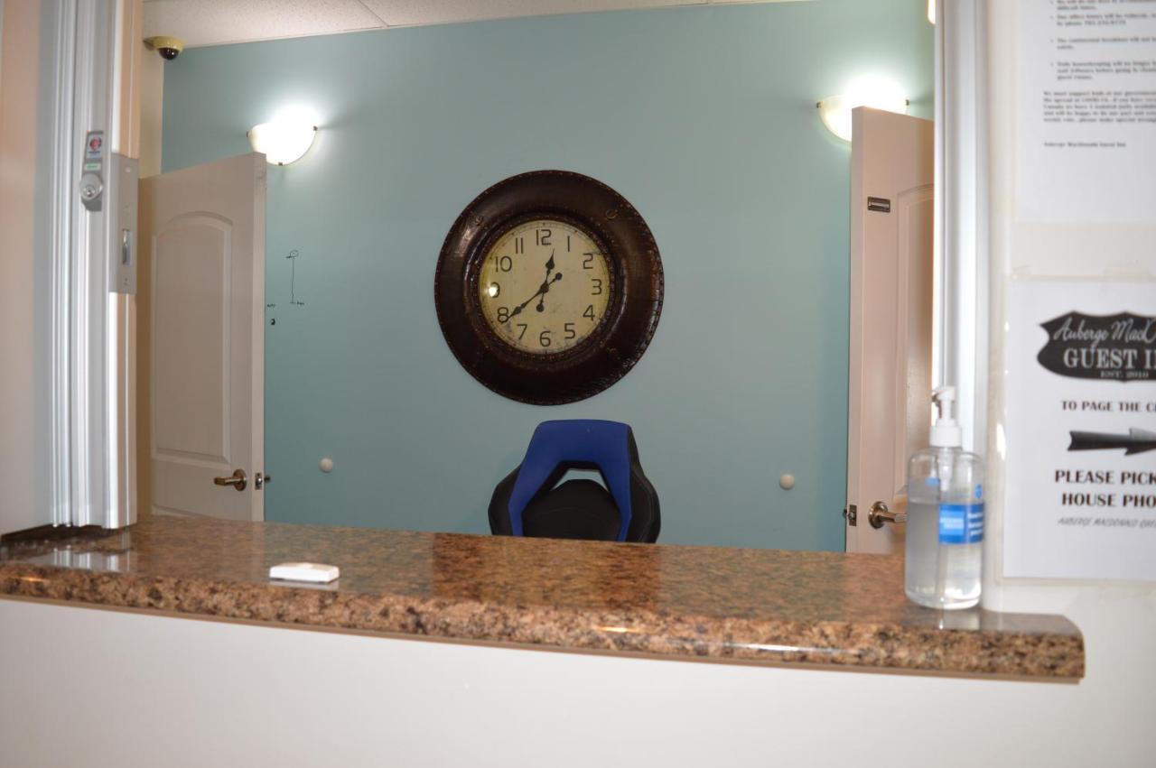 Iroquois Falls Auberge Macdonald Guest Inn מראה חיצוני תמונה